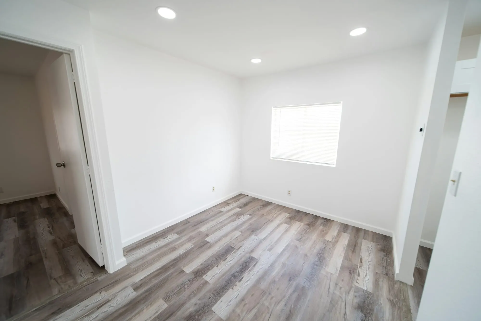 Empty new build room ready for a snagging inspection Snag Surveys